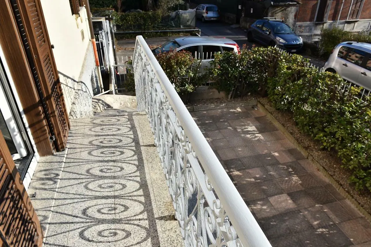 Lora Como Apartment, Free Private Parking