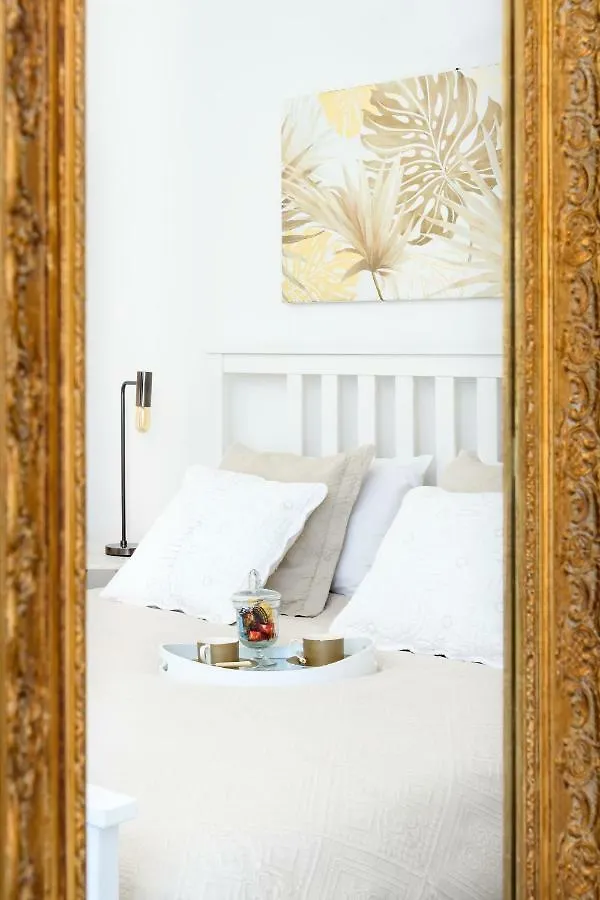 Lora Como Apartment, Free Private Parking Appartamento