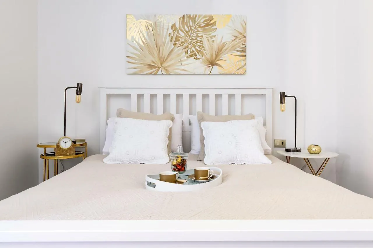Appartamento Lora Como Apartment, Free Private Parking