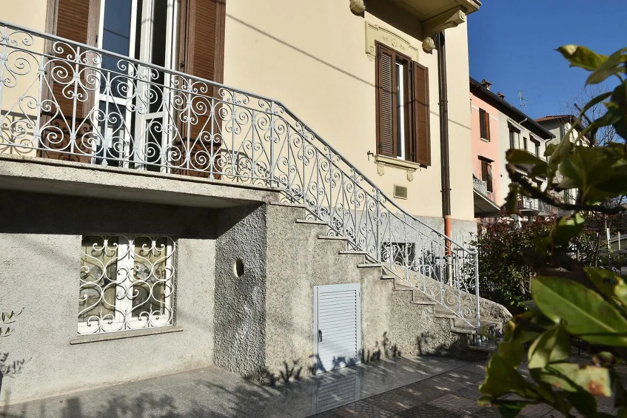 Lora Como Apartment, Free Private Parking Appartamento