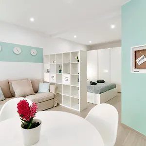 Hostini Como- Downtown Appartement
