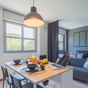 Black Loft By Rent Côme